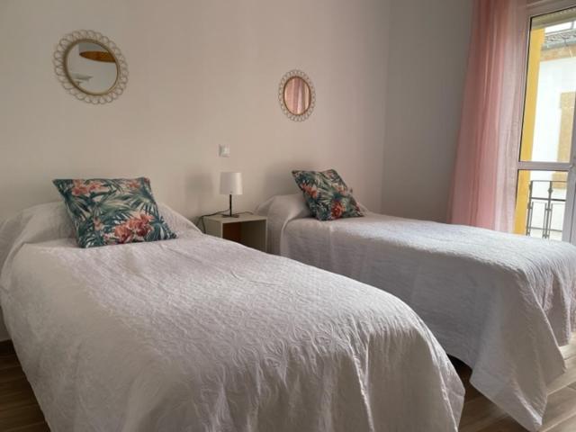 Apartamentos Turisticos Los Barruecos Caces Екстериор снимка